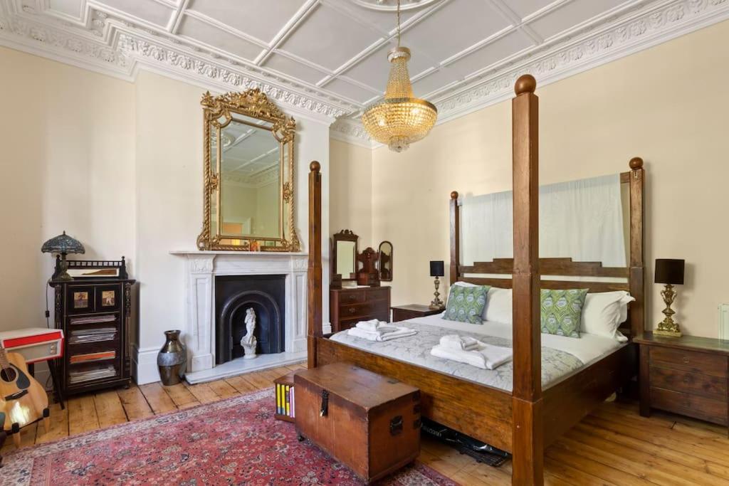 Luxurious Victorian, A Few Minutes From The Beach - Sleeps 2 Adults And Up To 3 Children Apartment St Leonards-on-Sea Exterior foto